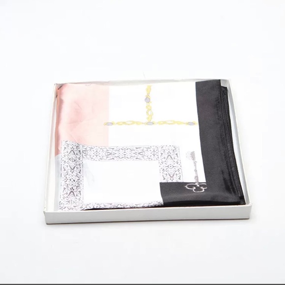 Large square head and neck scarf 🧣. ( brand new) - Picture 3 of 6